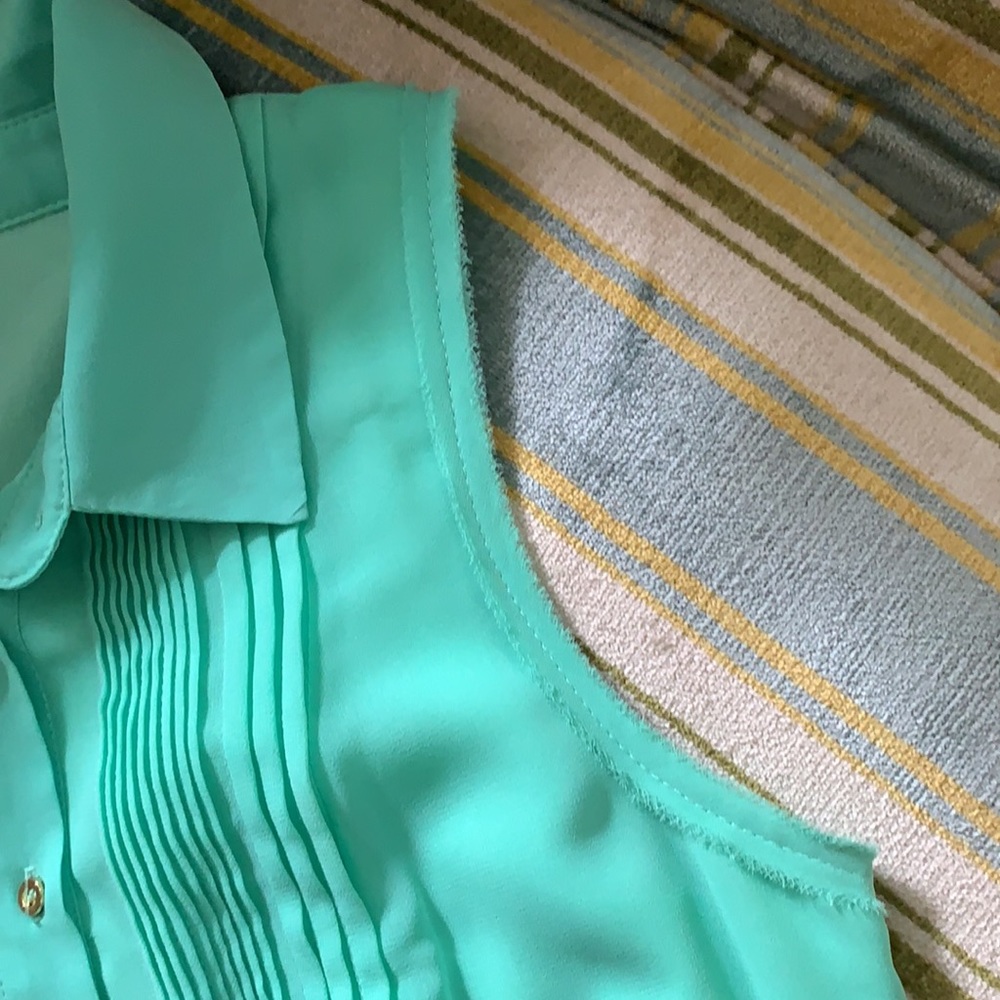 Greylin sea foam green pleated dress size M - Picture 3 of 5